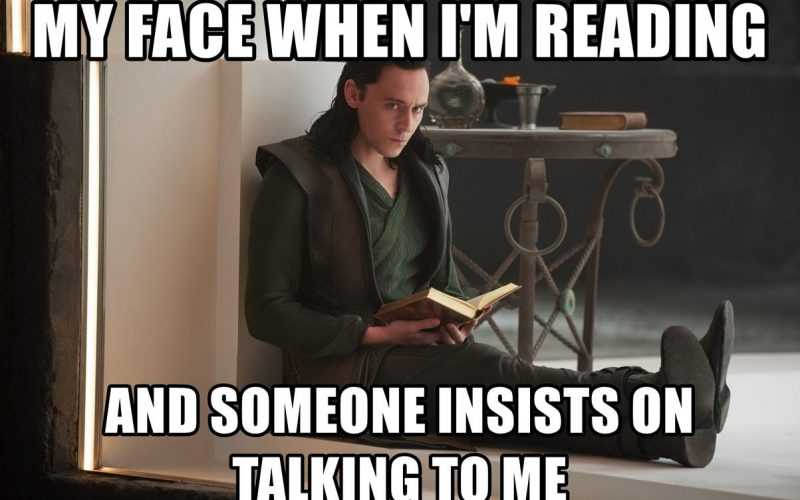 Ghet bi lam phien khi doc sach